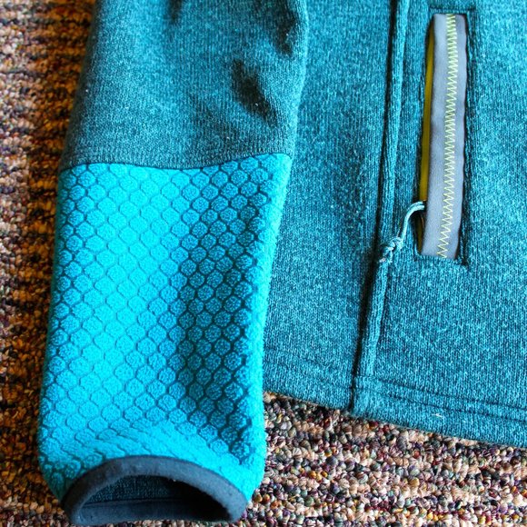 Title Nine jacket - Picture 3 of 5